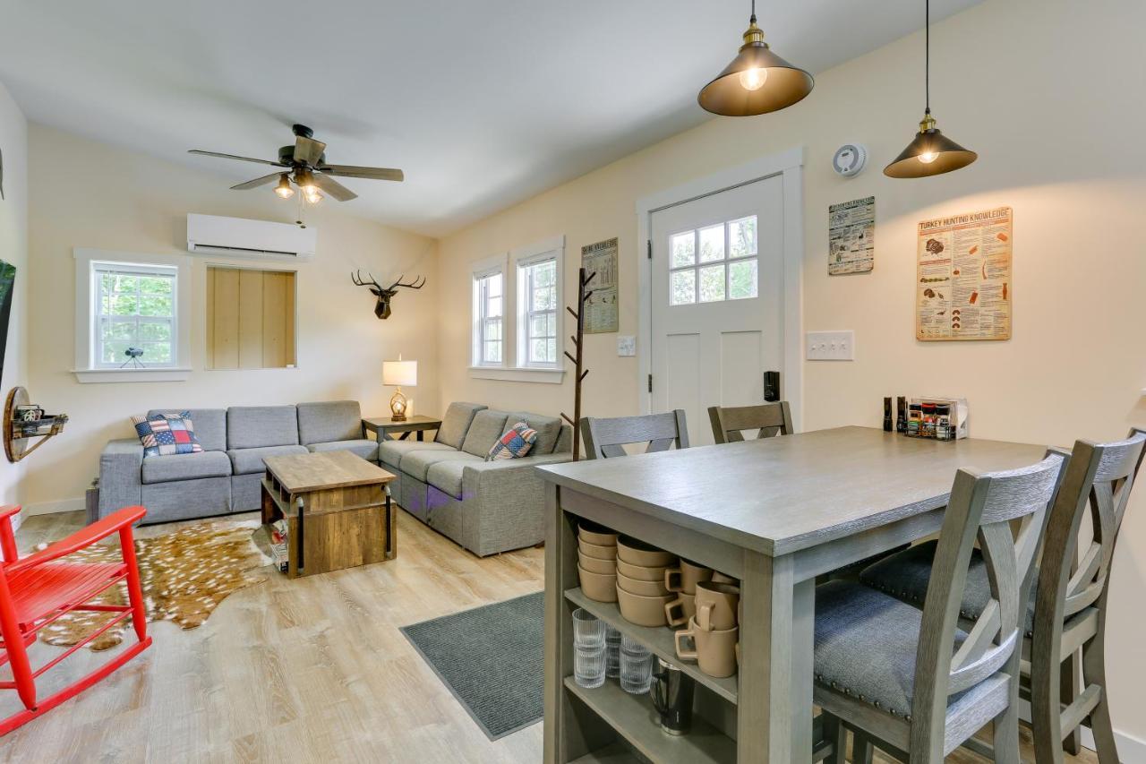 Secluded Poconos Cabin With Fire Pit On 75 Acres! อีสต์สเตราด์สเบิร์ก ภายนอก รูปภาพ